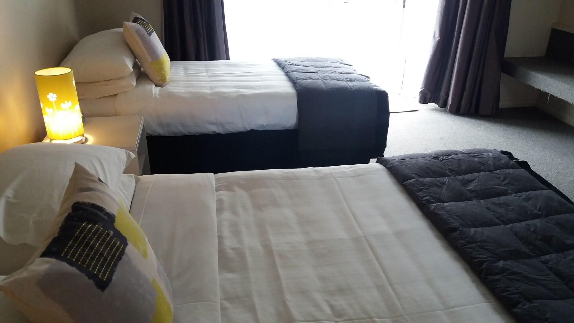 Settlers Motor Lodge ロワー・ハット エクステリア 写真