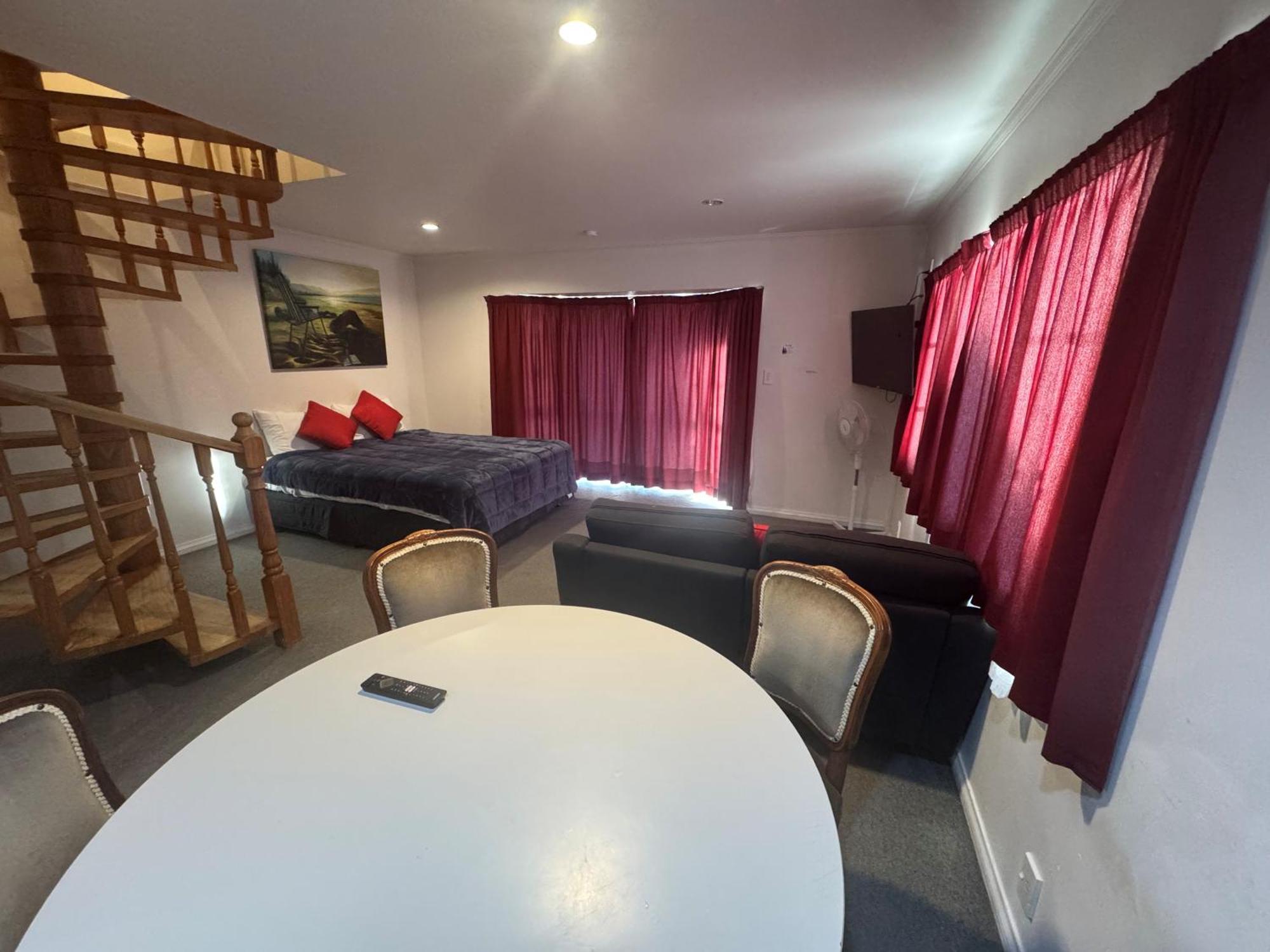 Settlers Motor Lodge ロワー・ハット エクステリア 写真