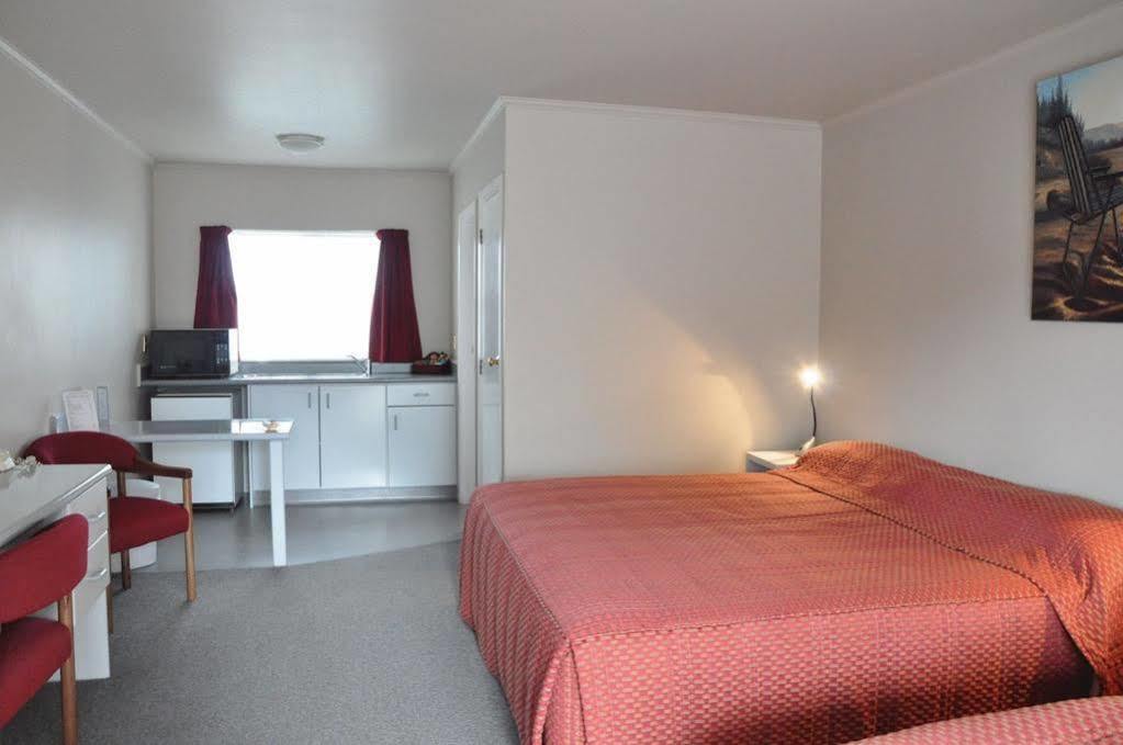 Settlers Motor Lodge ロワー・ハット エクステリア 写真