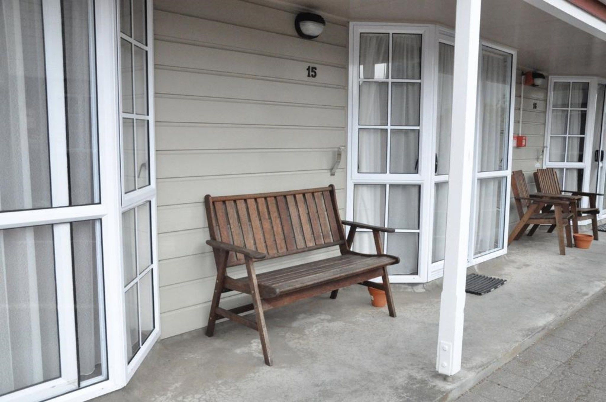 Settlers Motor Lodge ロワー・ハット エクステリア 写真